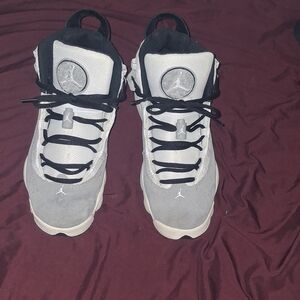 Brand: Nike• Model: Air Jordan 6 Rings BG (FJ4651-077)• Color: Grey / White